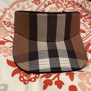 AUTHENTIC Burberry visor